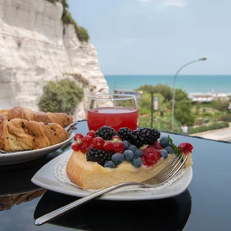 A Un Passo Dal Mare Alojamento de Acomodação e Pequeno-almoço 4*