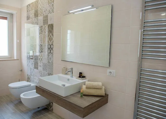 A Un Passo Dal Mare Bed & Breakfast 4*